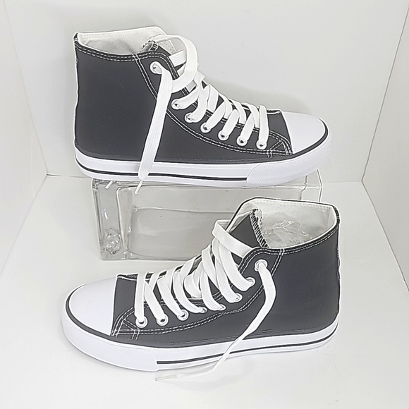 Shoes - Unisex Canvas Sneakers, Size 6, Color Black and White